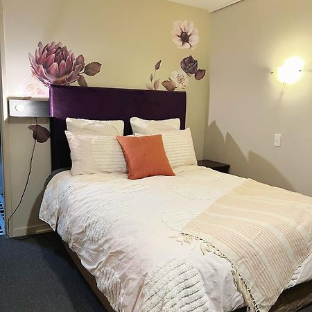 Cosy Motel Studio Apartment In Central City-Up To 2 Beds Christchurch Bagian luar foto